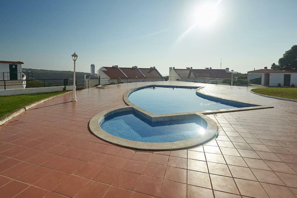 Coral Villa Ерисейра Екстериор снимка